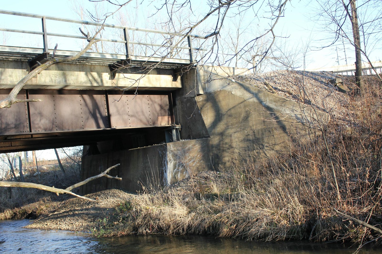 East abutment